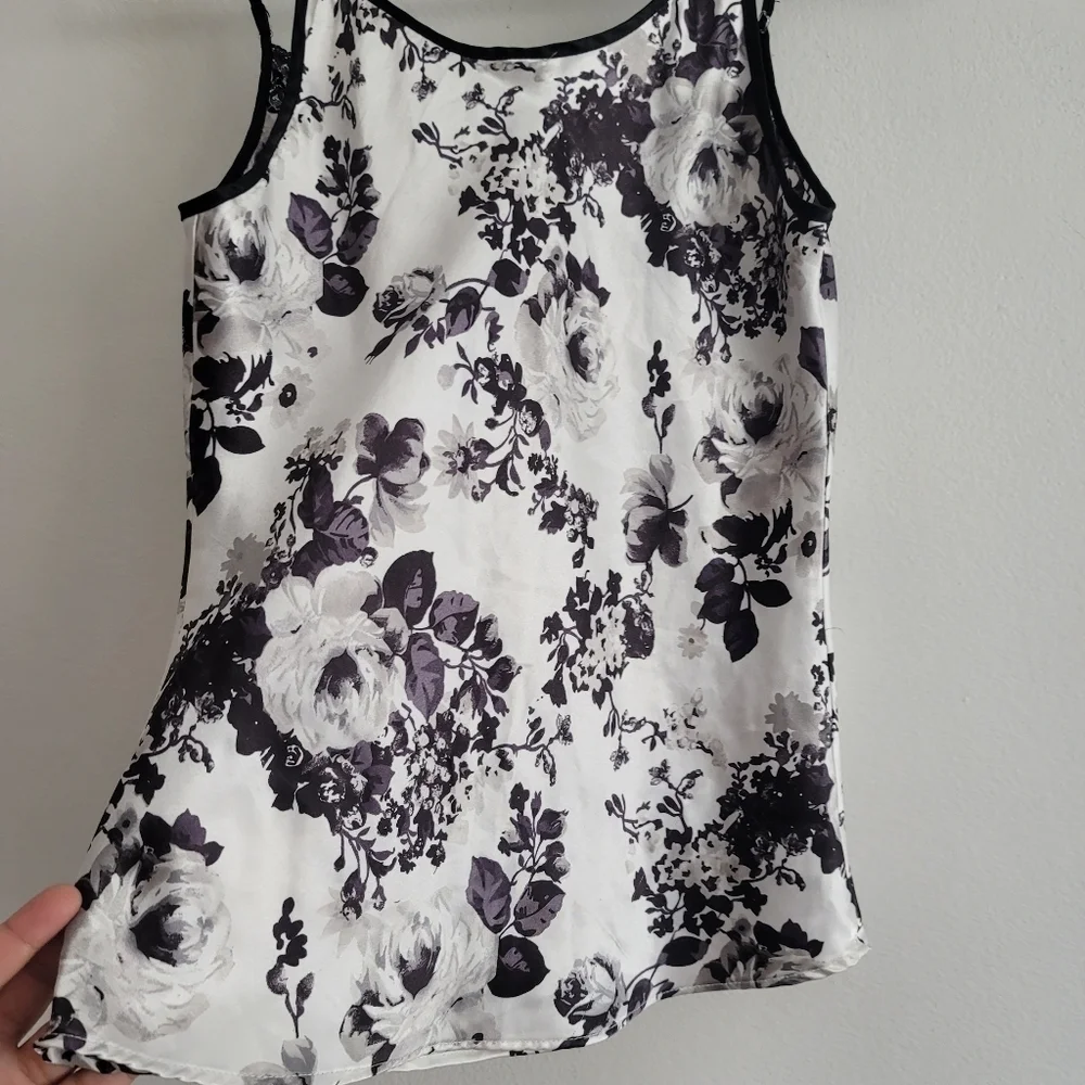 Y2K Black White Satin Camisole Floral Rose Tank Top Size Medium‎